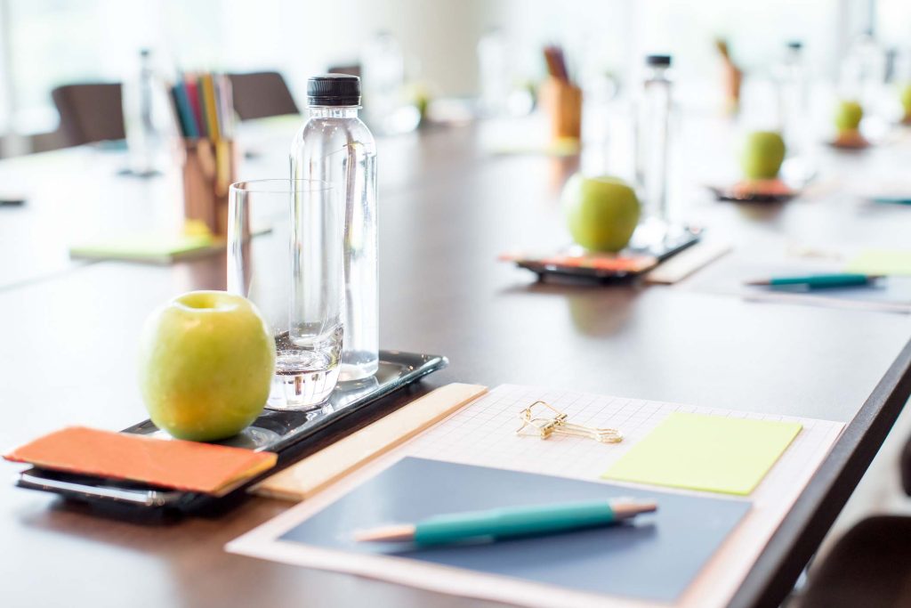 Table de conférence pour séminaire