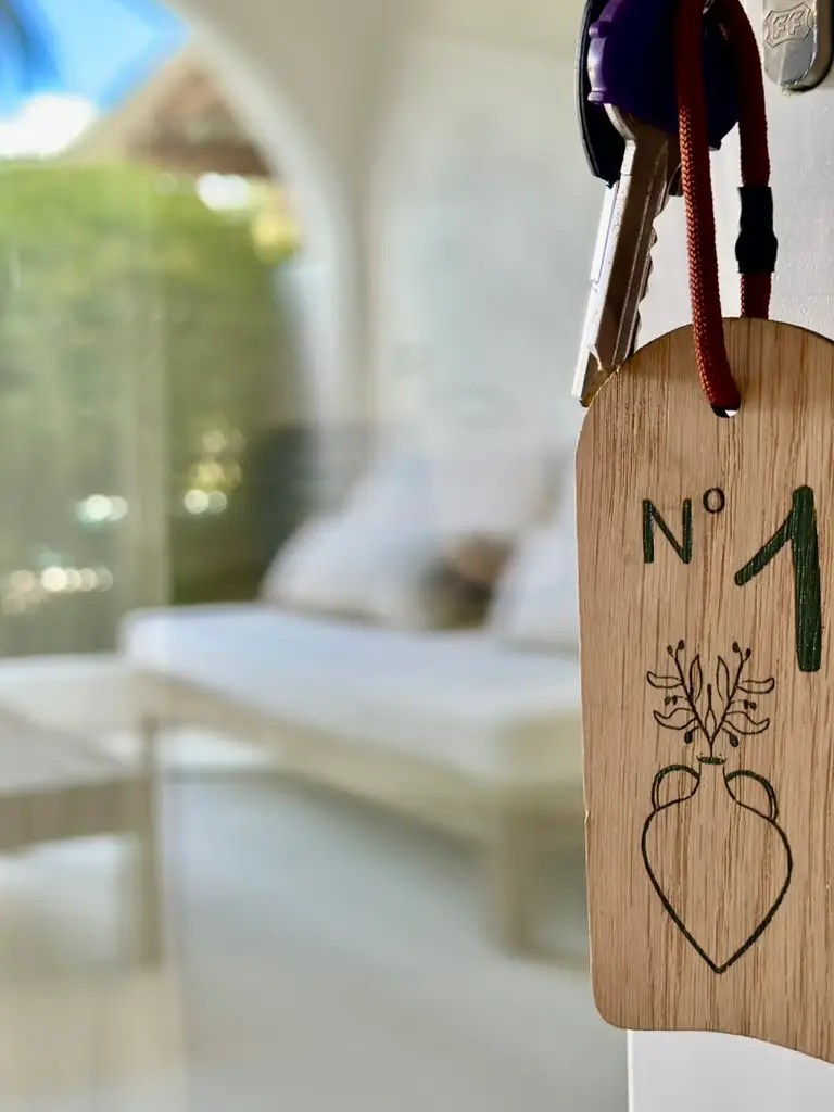 97DD35F1 DA12 4091 A813 D551C087D318 1 105 c